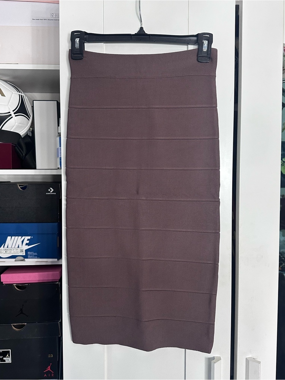 BCBGMaxAzria Mauve-Brown Ribbed Pencil Skirt